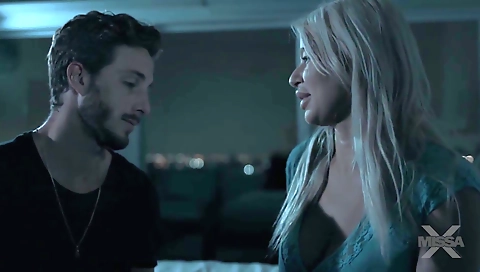 Sexy young blonde pleasure skateen i'tim a and sexiara