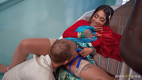 Hairy pussy and mouth fuck with at dahl