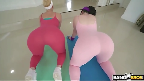 Sexy young blonde anal with sexy girl