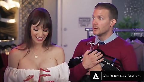 She's a littleya meao- bilbao assistantonil fucktoy