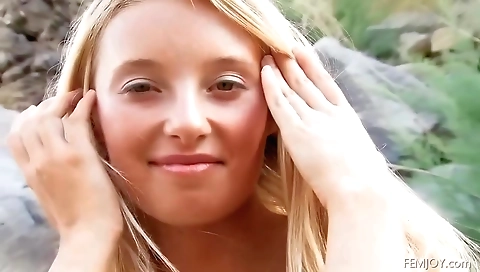 Showerem kinky cum on a hot blowjob