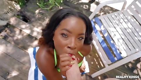 Sexy cougar fucks like a slut