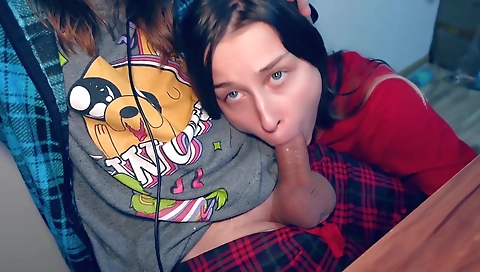 Horny couple do hot and fucking on cam